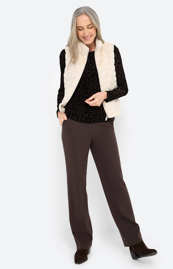 Dierenprints, schitterende pailletten en zachte chenille-stoffen
 Inspiratie uit de collectie "Cozy Glam"
