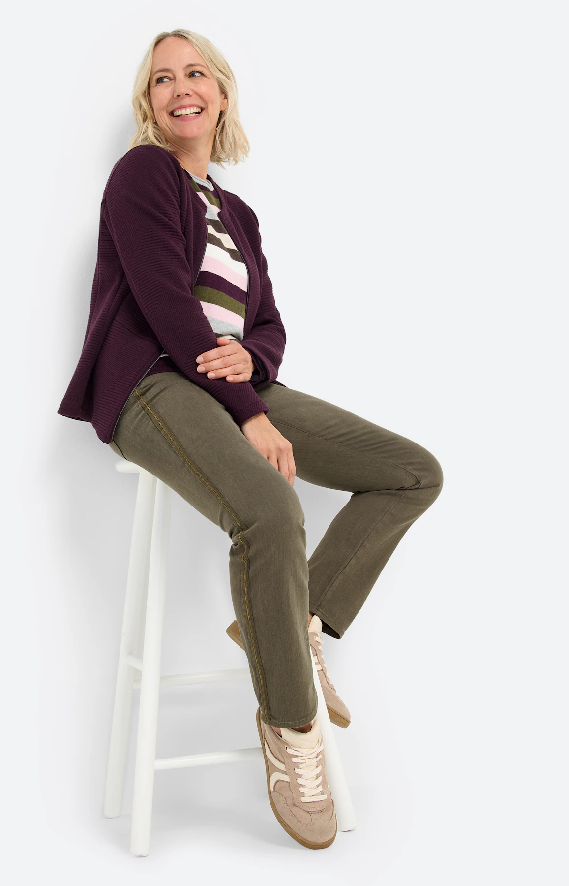 Jeans in regular fit 30 inch, olijf
