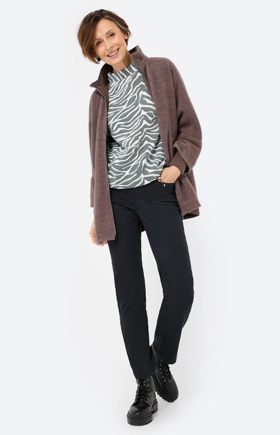 Een collectie vol knusse materialen en zachte breisels
 Inspiratie uit de collectie "Mountain Lodge"
