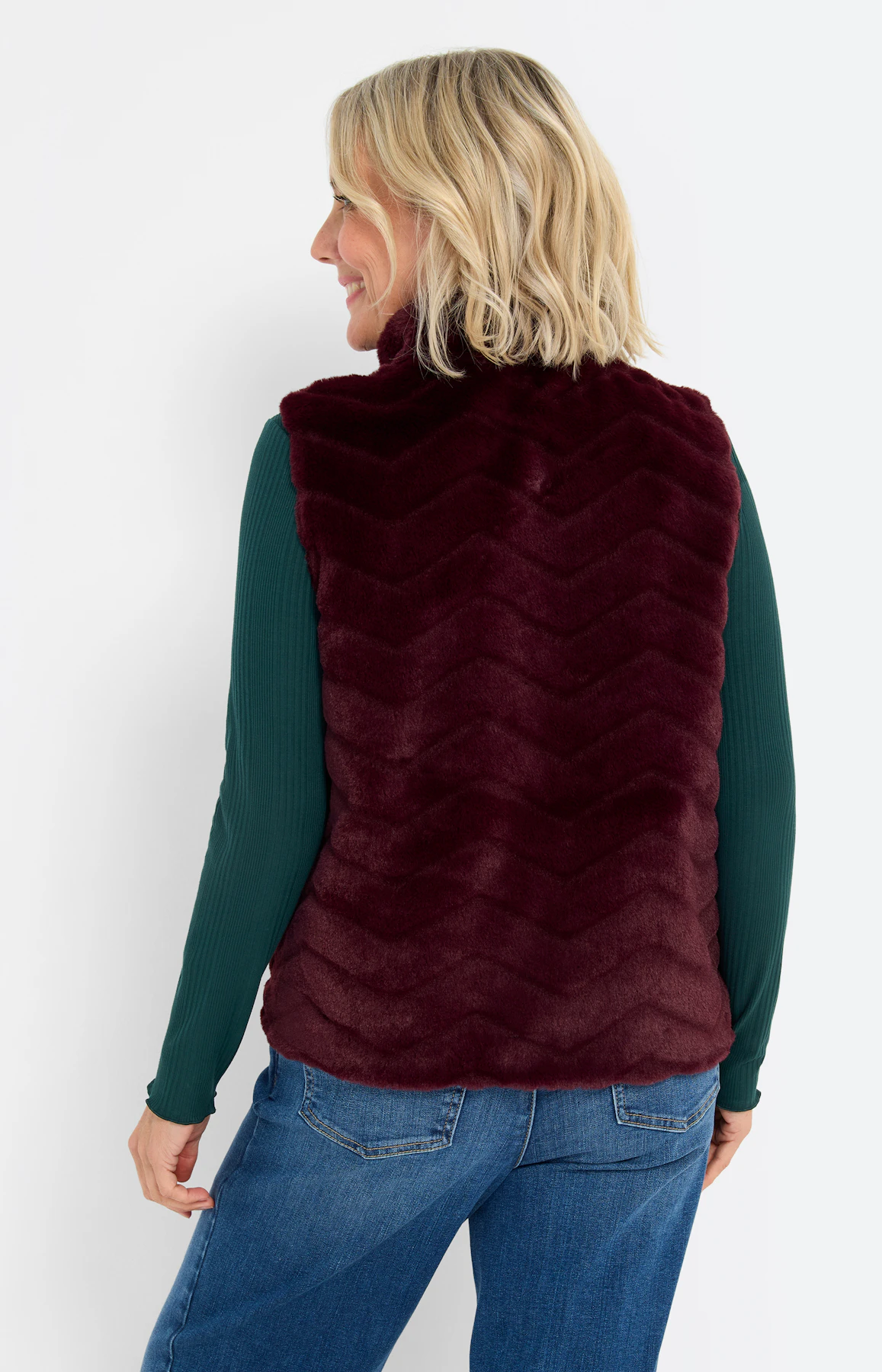 Mouwloos vest in vacht-look, wijnrood